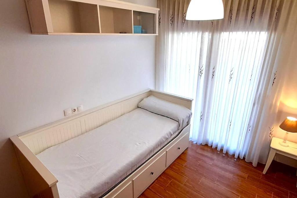 Playa Foz Con Piscina Y Terraza Lejlighed Eksteriør billede